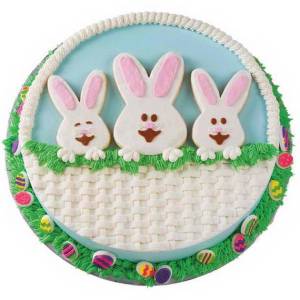 Cool and creative Easter Holiday Cake